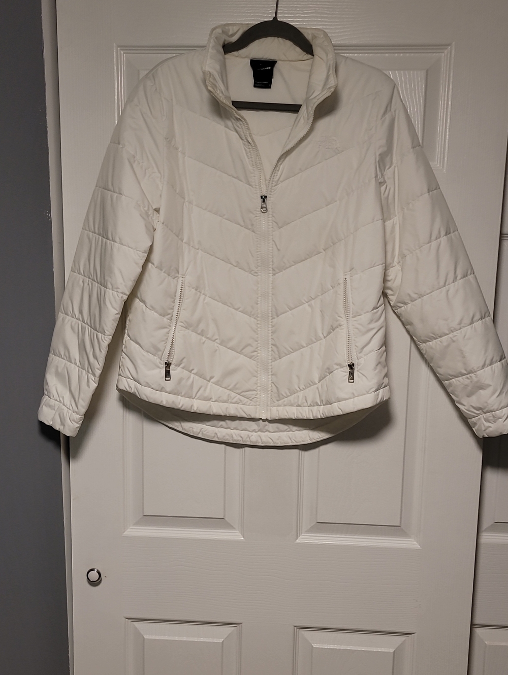 The North Face Women's Cream Chevron Quilted Puffer Jacket